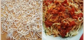 STRANGOZZI con sugo all’AGLIONE di Valdichiana e salsiccia di Gubbio