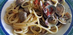 SPAGHETTI con le VONGOLE