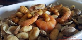 GNOCCHETTI di CECI con VONGOLE e CODE di GAMBERI