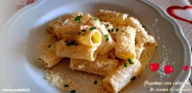 Rigatoni con salmone in crema di robiola