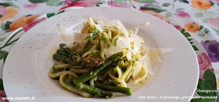 Stringozzi con uovo, asparagi, pecorino romano